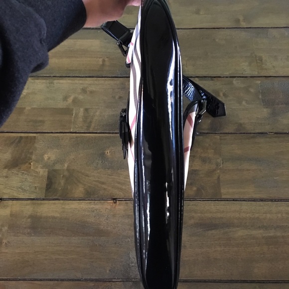 ❄️NWOT Burberry Nova Check Brook Hobo Bag❄️ - Picture 6 of 8